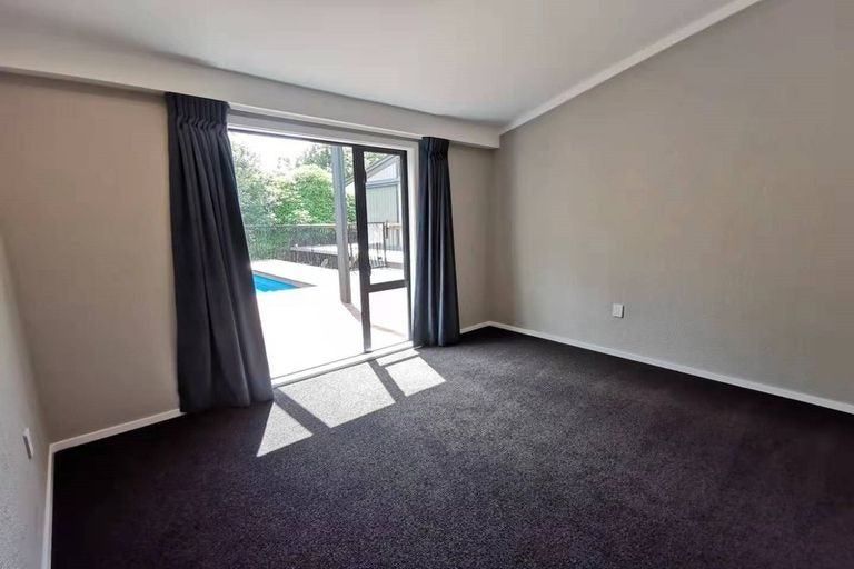 Photo of property in 89 Avonhead Road, Avonhead, Christchurch, 8042