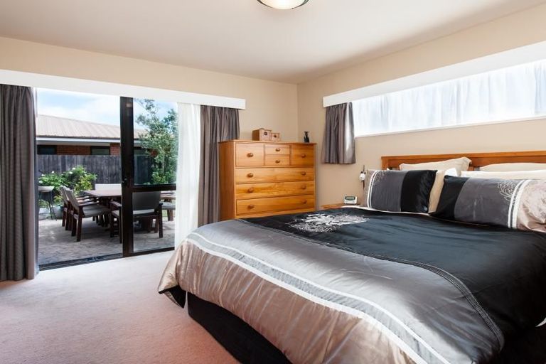 Photo of property in 9 Broadhaven Avenue, Parklands, Christchurch, 8083