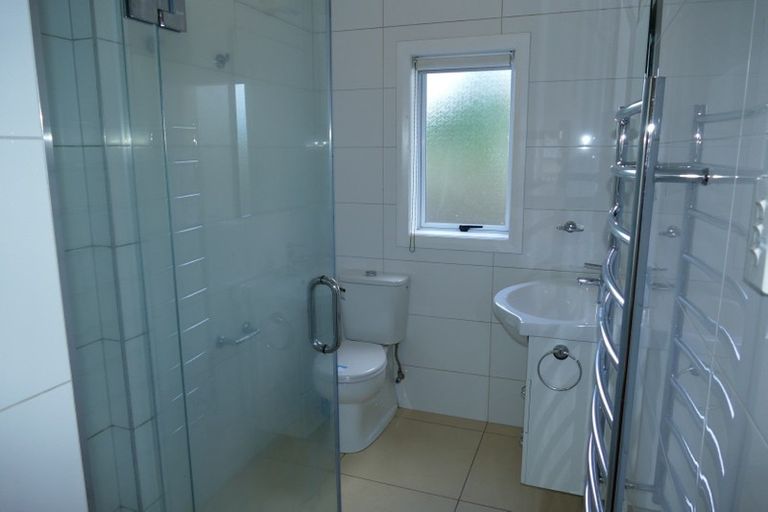 Photo of property in 77 Lake Road, Devonport, Auckland, 0622