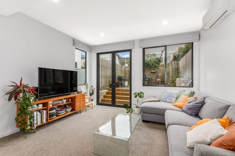 Photo of property in 7/23 Middleton Road, Johnsonville, Wellington, 6037