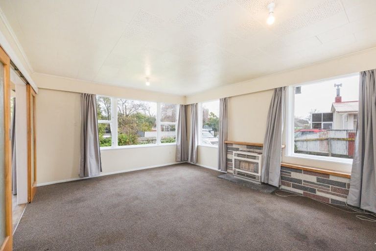 Photo of property in 27 Newbury Street, Awapuni, Palmerston North, 4412
