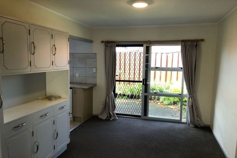 Photo of property in 2/8 Parera Place, Papatoetoe, Auckland, 2025