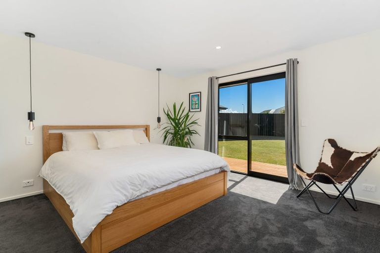 Photo of property in 5 Tahi Street, Albert Town, Wanaka, 9305
