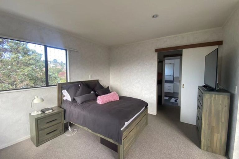 Photo of property in 38 Redwing Street, Browns Bay, Auckland, 0630