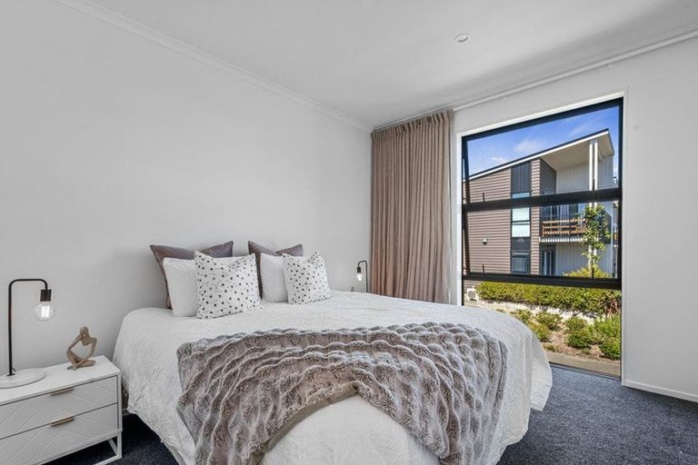 Photo of property in 1 Kaiwawao Lane, Hobsonville, Auckland, 0616