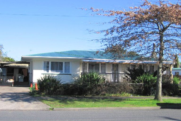 Photo of property in 42 Cosgrave Road, Papakura, 2110
