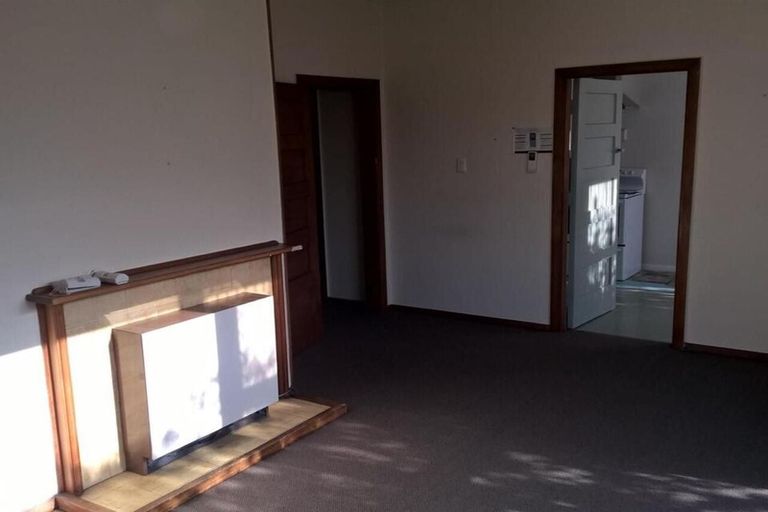 Photo of property in 51 Memorial Avenue, Ilam, Christchurch, 8053