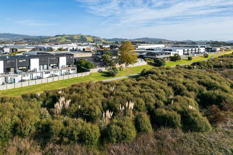 Photo of property in 1/22 Ashley Place, Papamoa Beach, Papamoa, 3118