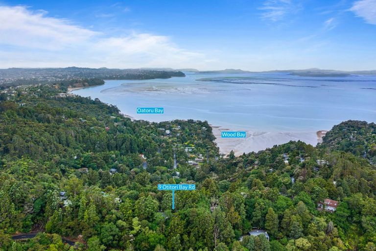 Photo of property in 9 Otitori Bay Road, Titirangi, Auckland, 0604