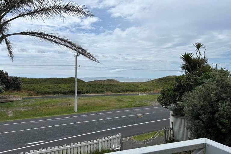 Photo of property in 654 Papamoa Beach Road, Papamoa Beach, Papamoa, 3118