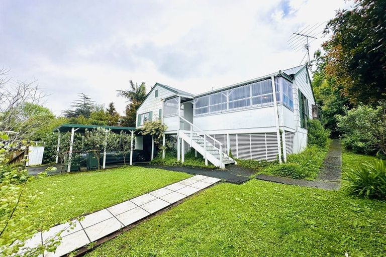 Photo of property in 5 Sandiacre Way, Browns Bay, Auckland, 0630
