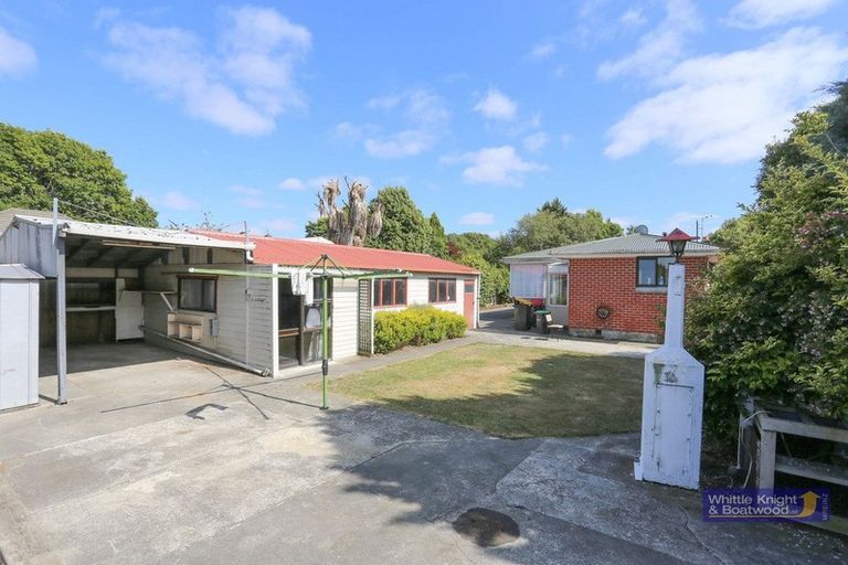 Photo of property in 4 Haynes Avenue, Upper Riccarton, Christchurch, 8041