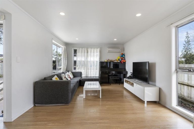 Photo of property in 371 Bucklands Beach Road, Bucklands Beach, Auckland, 2012