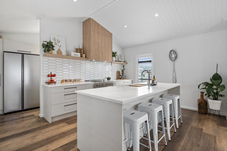 Photo of property in 2 Seven Oaks Drive, Kinloch, Taupo, 3377