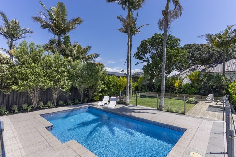 Photo of property in 30 Edgars Road, Westmere, Auckland, 1022