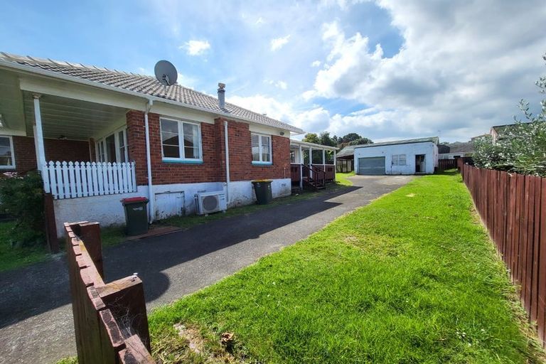 Photo of property in 17 Hill Road, Papatoetoe, Auckland, 2025