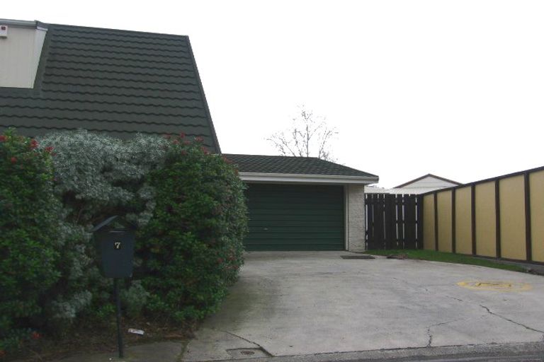 Photo of property in 7 Charisma Court, Kelvin Grove, Palmerston North, 4414