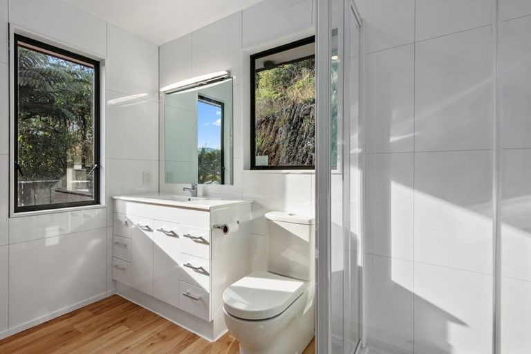 Photo of property in 12c Chatsworth Road, Silverstream, Upper Hutt, 5019