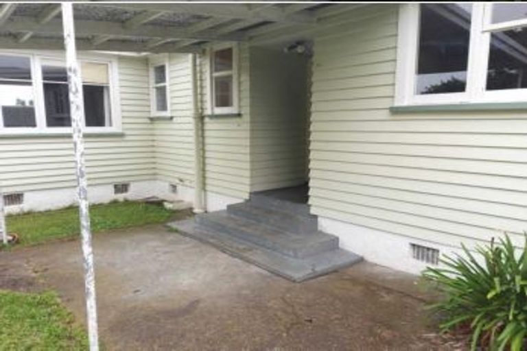 Photo of property in 238 High Street North, Carterton, 5713