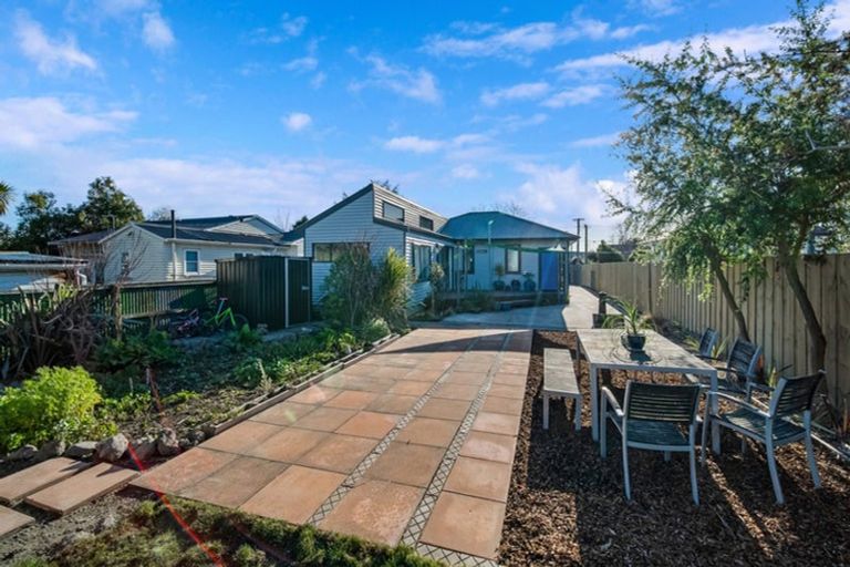 Photo of property in 32 Smith Street, Woolston, Christchurch, 8062