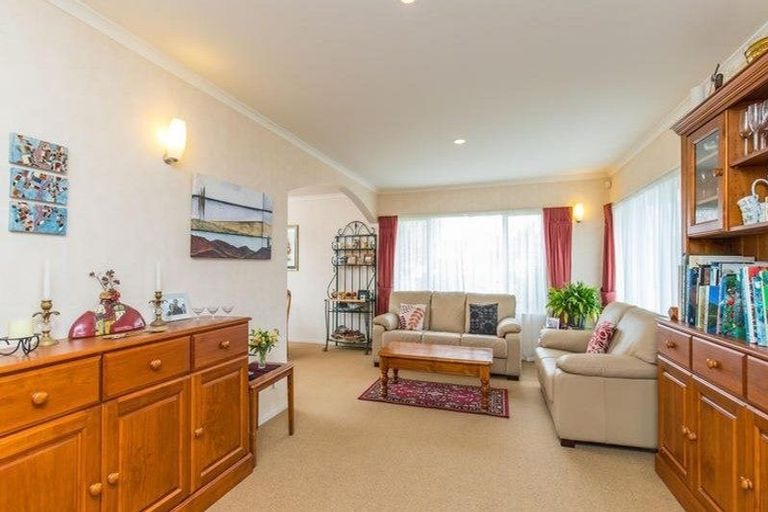 Photo of property in 7 Ironstone Place, Randwick Park, Auckland, 2105