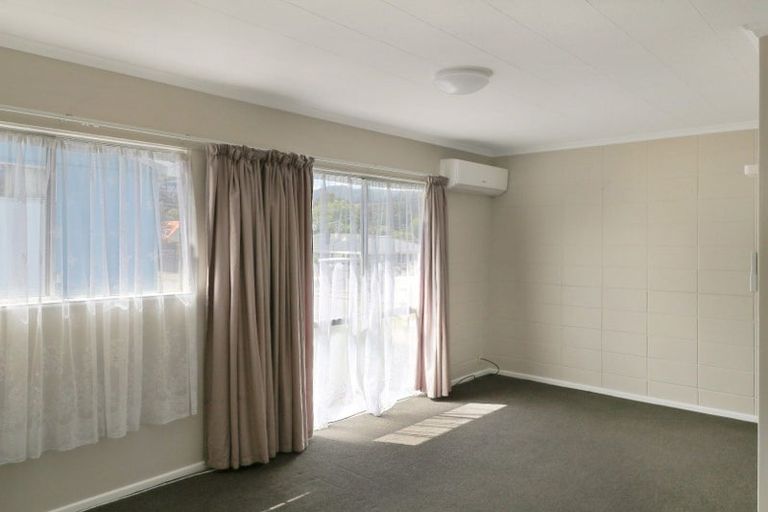 Photo of property in 102 Martin Street, Wallaceville, Upper Hutt, 5018