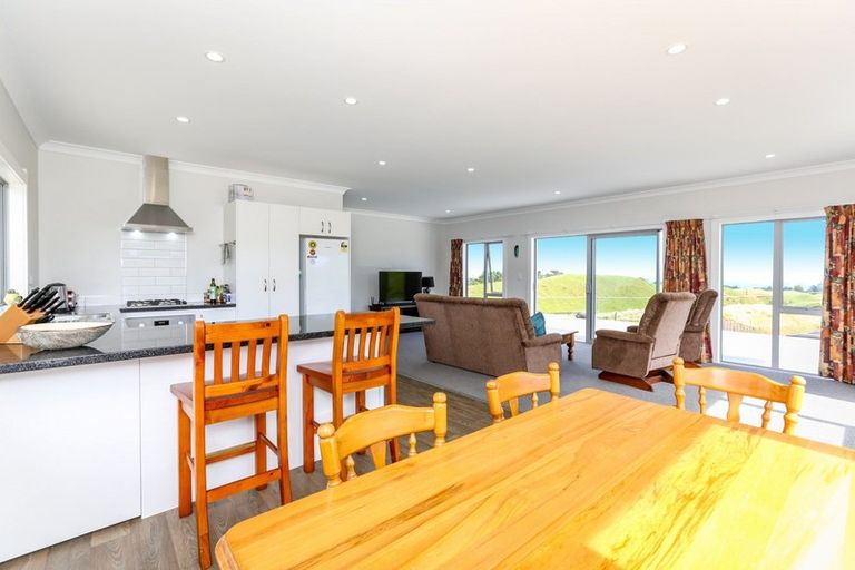 Photo of property in 539 Upper Pitone Road, Pitone, New Plymouth, 4374