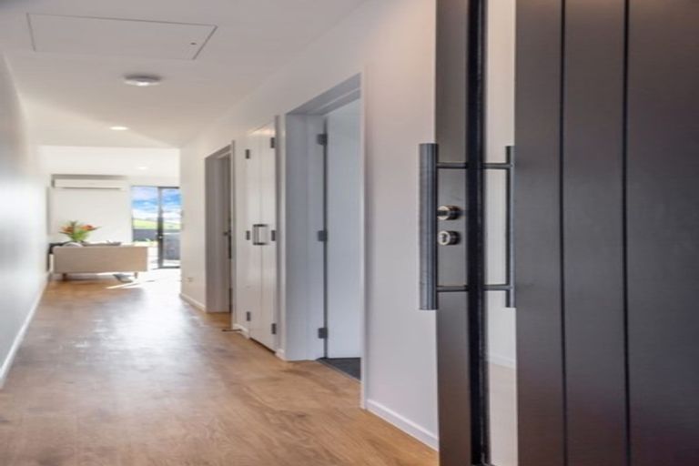 Photo of property in 10/283 Brougham Street, Sydenham, Christchurch, 8023