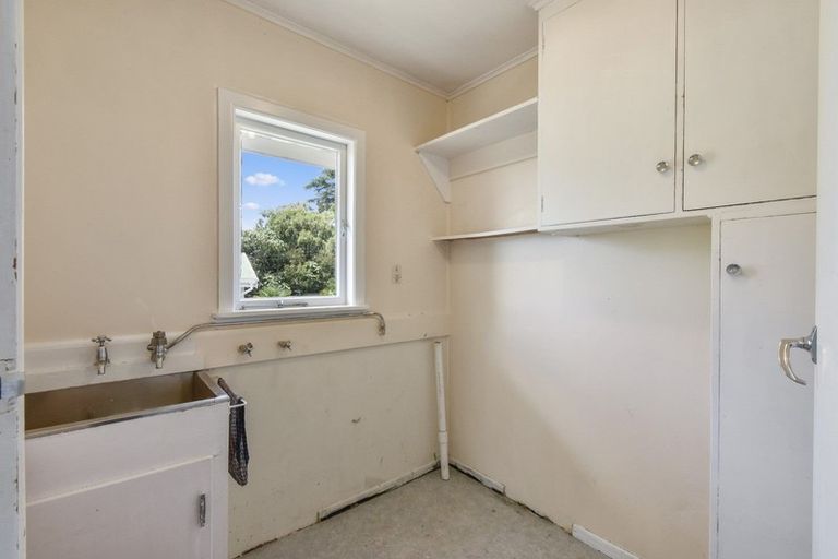 Photo of property in 65 Christmas Road, Manurewa, Auckland, 2102
