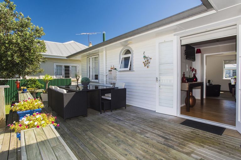 Photo of property in 16 Grafton Road, Te Hapara, Gisborne, 4010