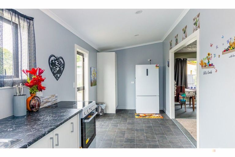 Photo of property in 12 James Street, Waimate, 7980