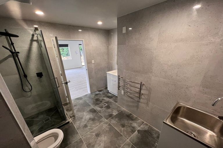 Photo of property in 17b Knox Road, Swanson, Auckland, 0612