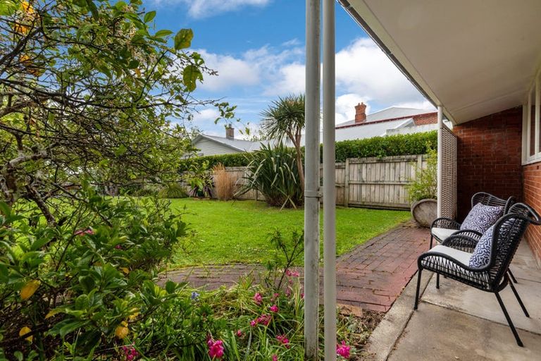 Photo of property in 5/6 North Avenue, Narrow Neck, Auckland, 0624