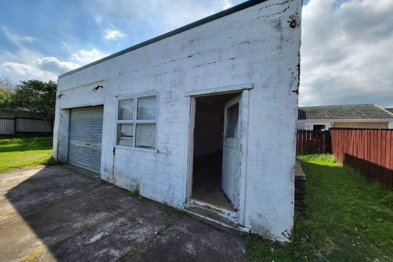 Photo of property in 17 Hill Road, Papatoetoe, Auckland, 2025