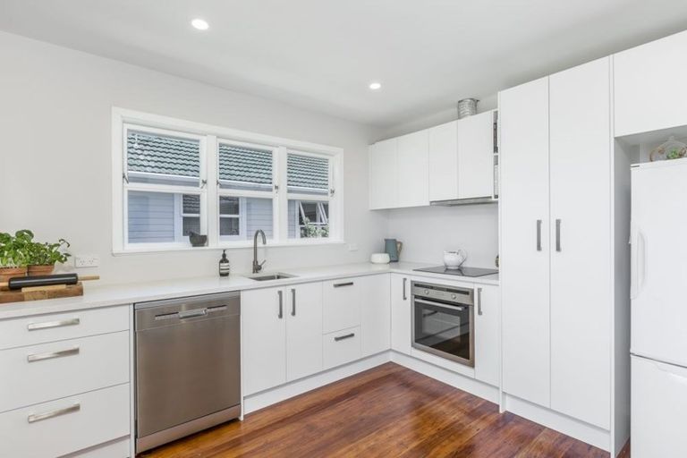 Photo of property in 787 Te Atatu Road, Te Atatu Peninsula, Auckland, 0610