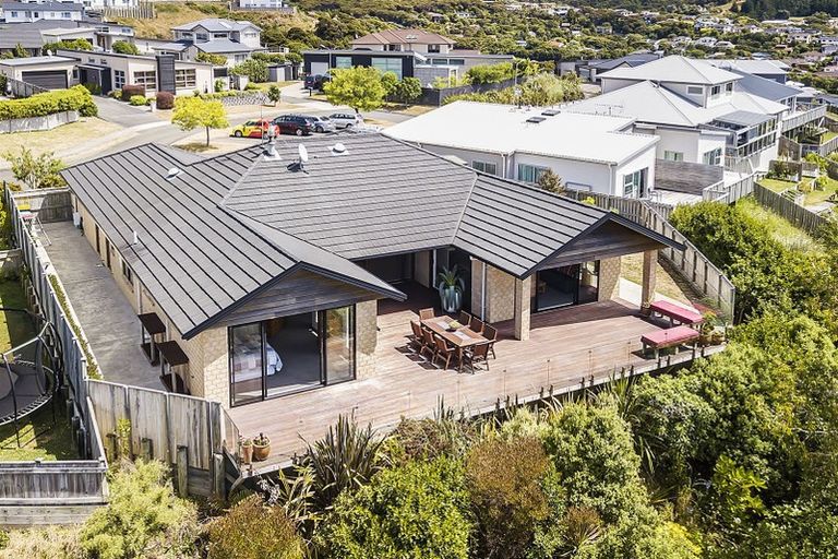 Photo of property in 8 Semaphore Lane, Whitby, Porirua, 5024