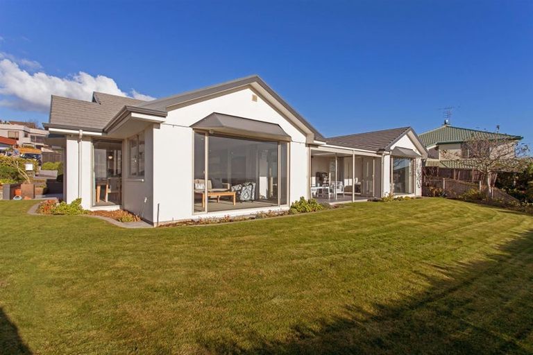 Photo of property in 2 Somerton Rise, Westmorland, Christchurch, 8025