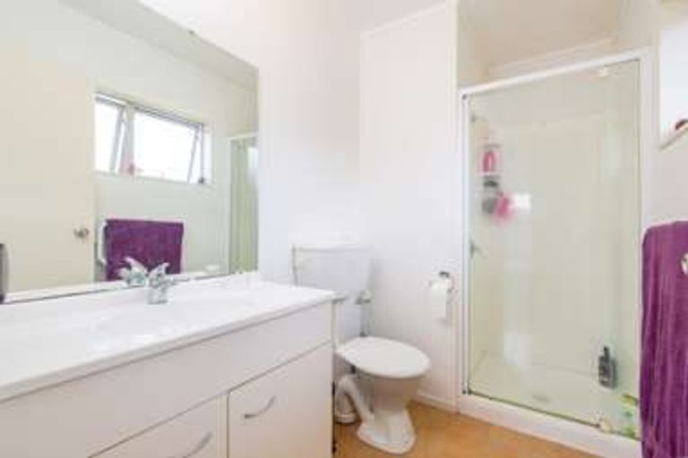 Photo of property in 52 Waimahia Avenue, Weymouth, Auckland, 2103