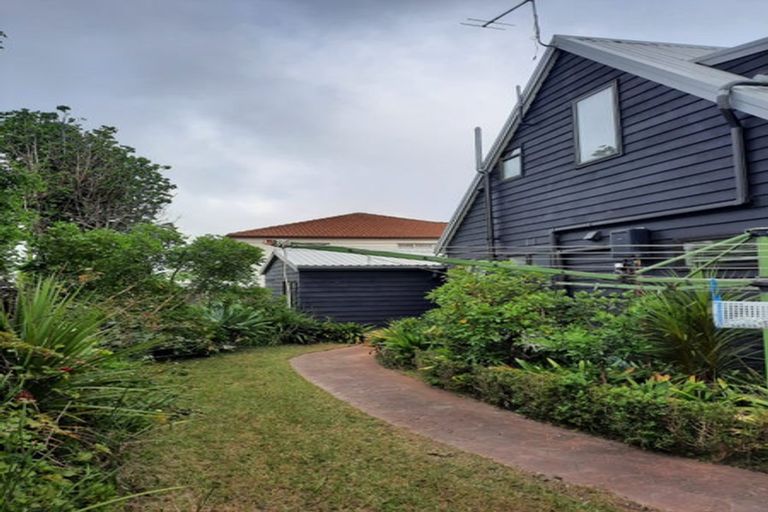 Photo of property in 1/17 Bayswater Avenue, Bayswater, Auckland, 0622