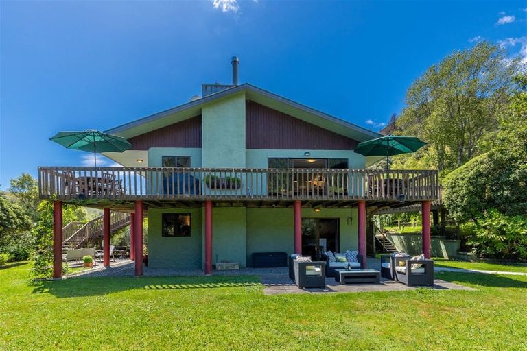 Photo of property in 14 Ralphine Way, Maitai, Nelson, 7010