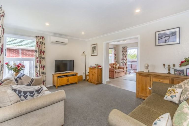 Photo of property in 95 Kendal Avenue, Burnside, Christchurch, 8053