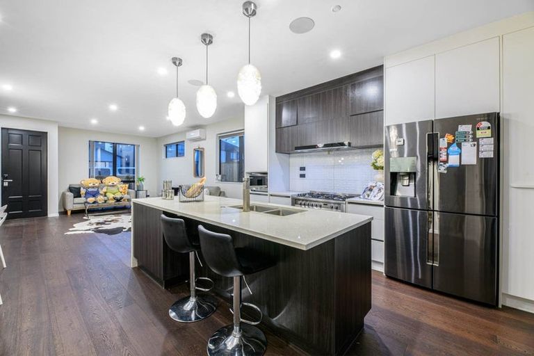 Photo of property in 15 Silvereye Road, Hobsonville, Auckland, 0616