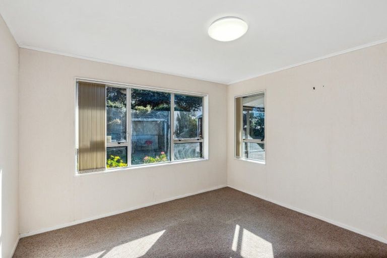 Photo of property in 46 Moana Road, Paraparaumu, 5032