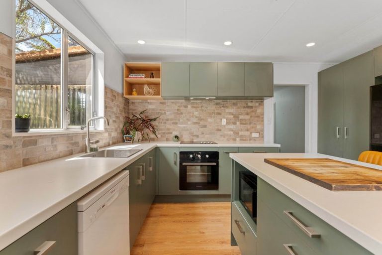 Photo of property in 97 Richmond Avenue, Richmond Heights, Taupo, 3330