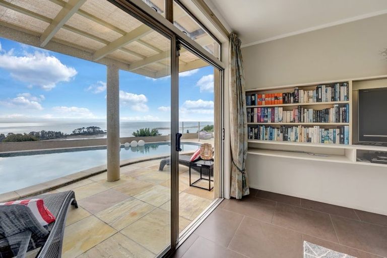 Photo of property in 84 Princes Drive, Britannia Heights, Nelson, 7010