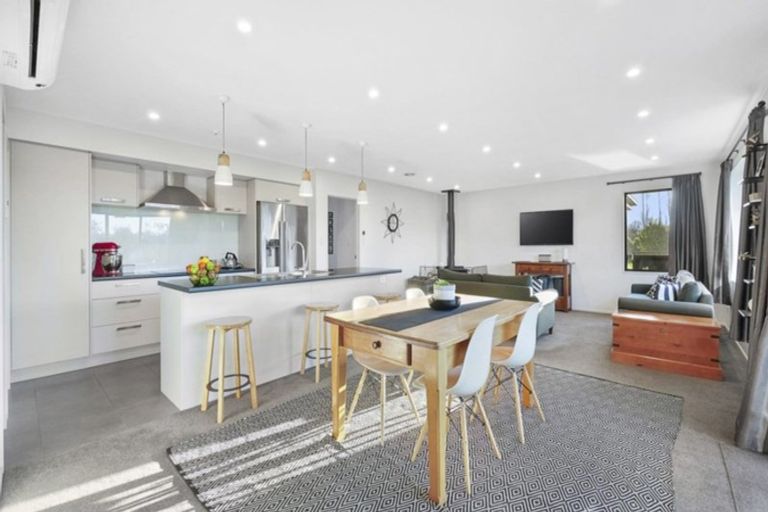 Photo of property in 1 Showground Place, Leeston, 7632