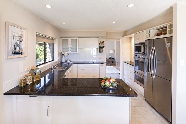 Photo of property in 5 Falstaff Place, Half Moon Bay, Auckland, 2012