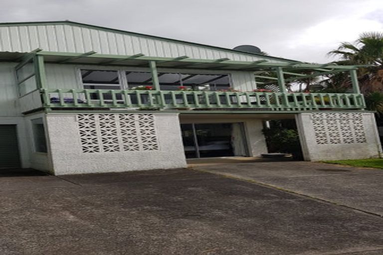 Photo of property in 27 Stillwater Crescent, Stillwater, Silverdale, 0993