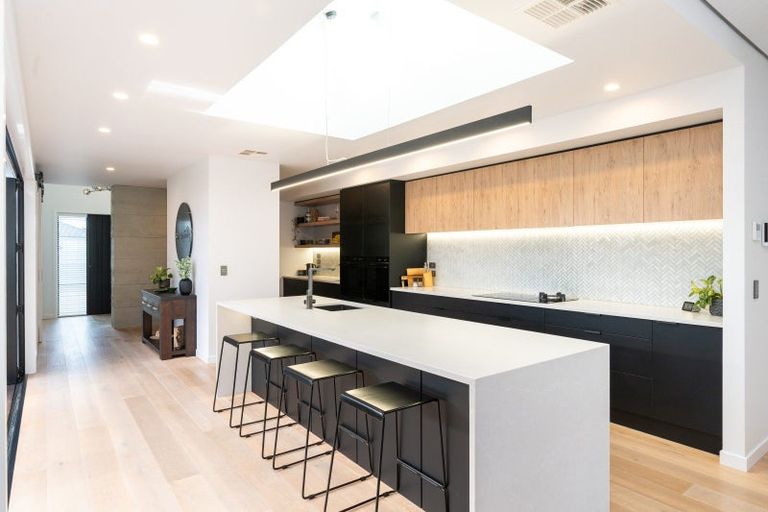 Photo of property in 10 Rich Rise, Havelock North, 4130