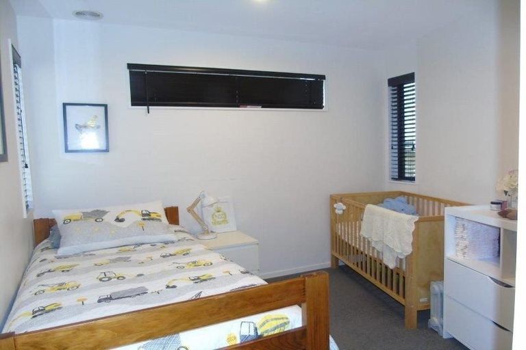 Photo of property in 7 Cameron Street, Kaiwharawhara, Wellington, 6035